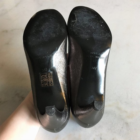 Worn 1x! Marc Jacobs pewter metallic shiny foil pumps high heel shoes 6.5 / 36.5 - Picture 5 of 8
